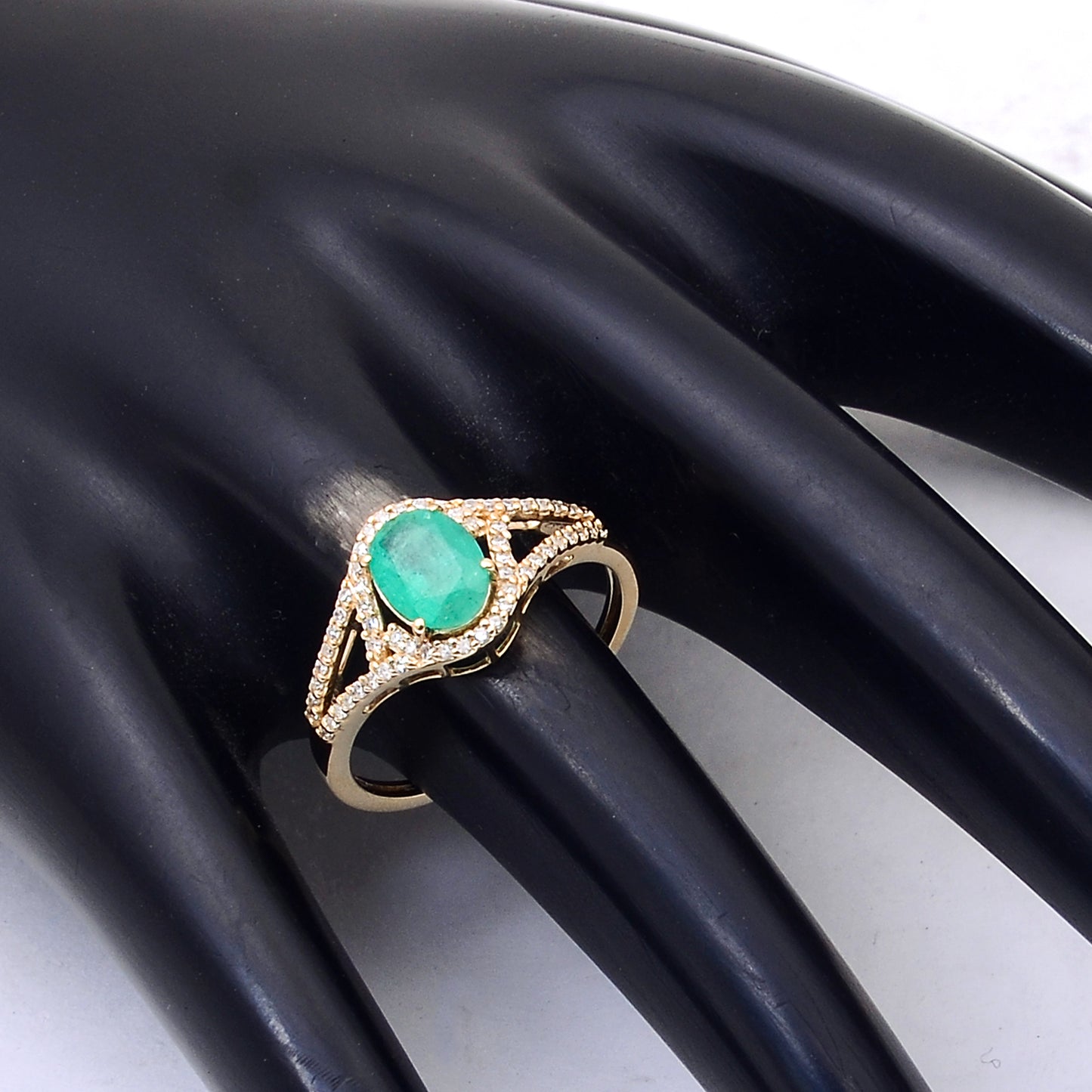 1.09 Ct Oval Mixed Cut Natural Emerald 14K Gold Ring