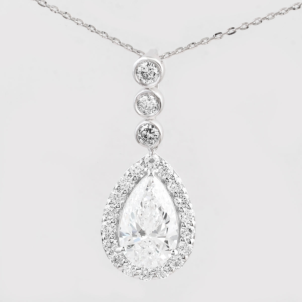 2.53 Carats Lab Grown Diamond 14K Gold Pendant