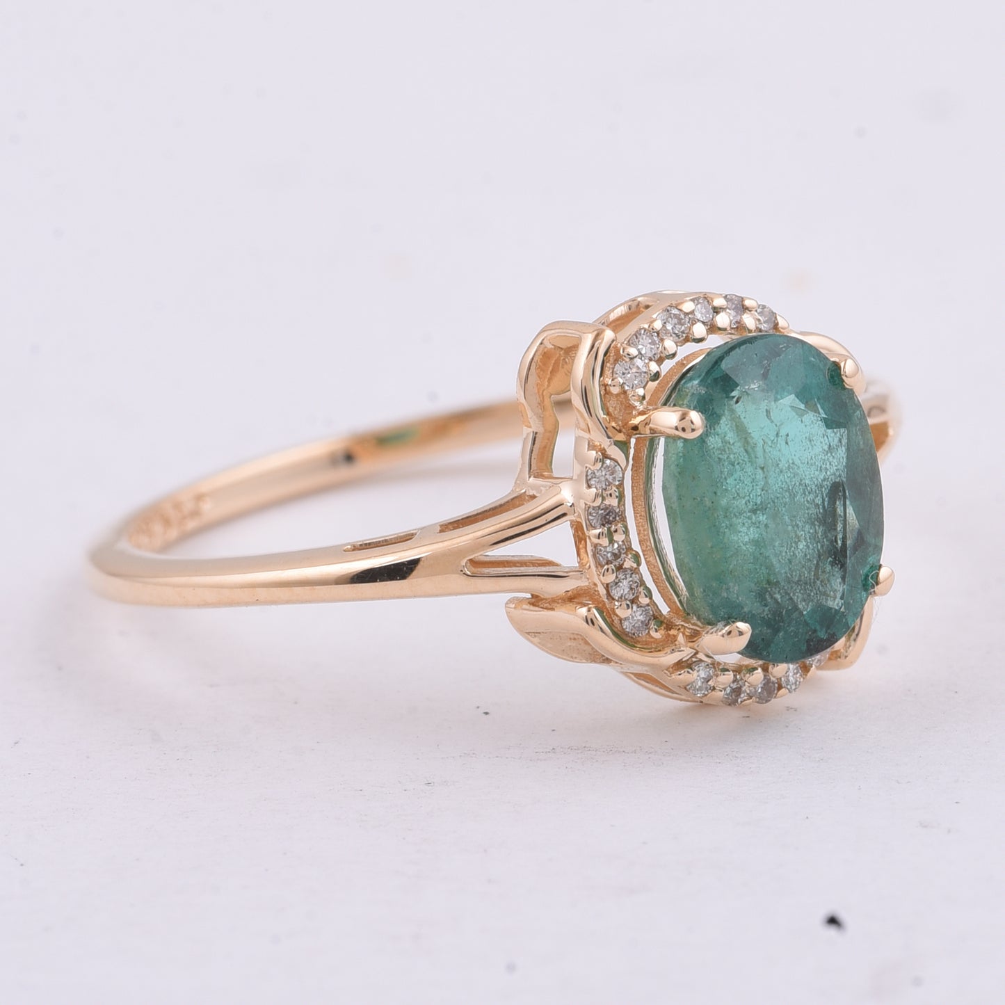 1.27 Ct Oval Natural Emerald 14K Gold Ring