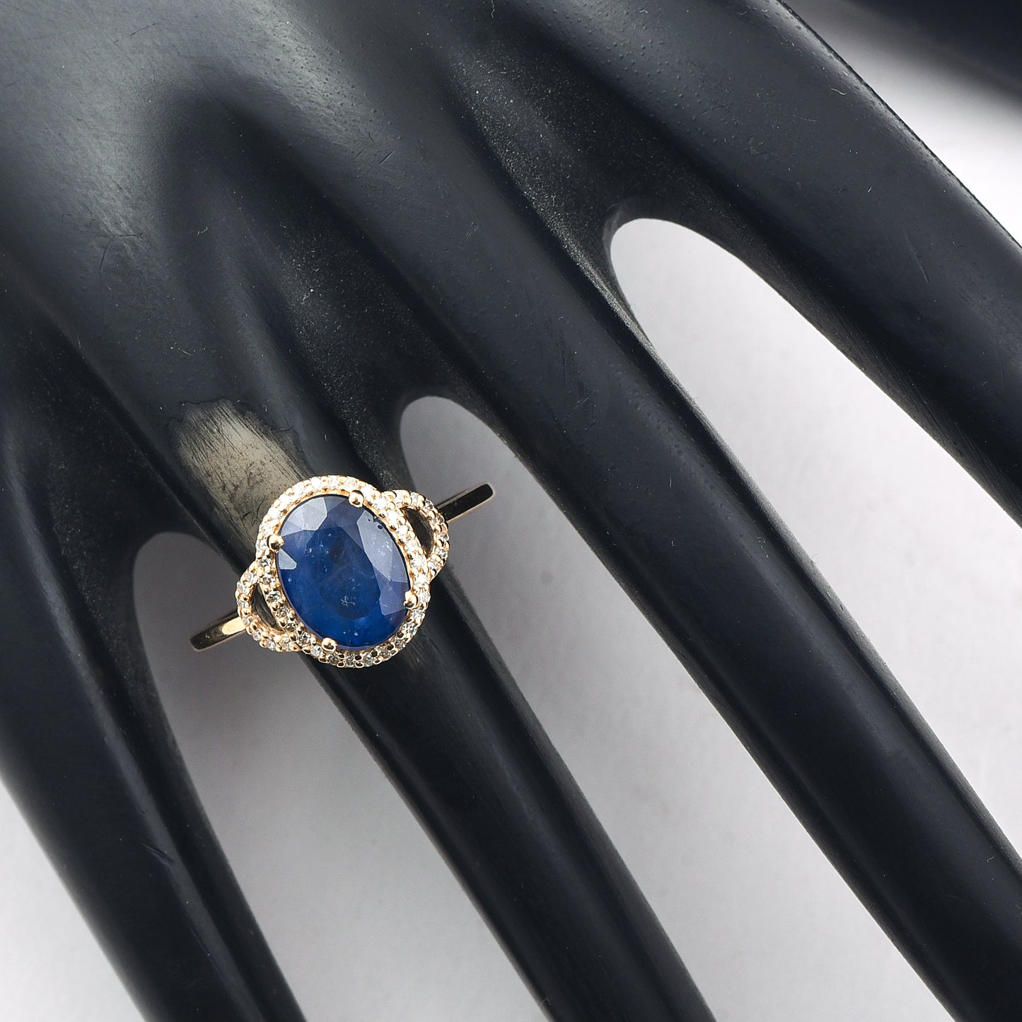 2.63 Ct Oval Mixed Cut Natural Sapphire 14K Gold Ring