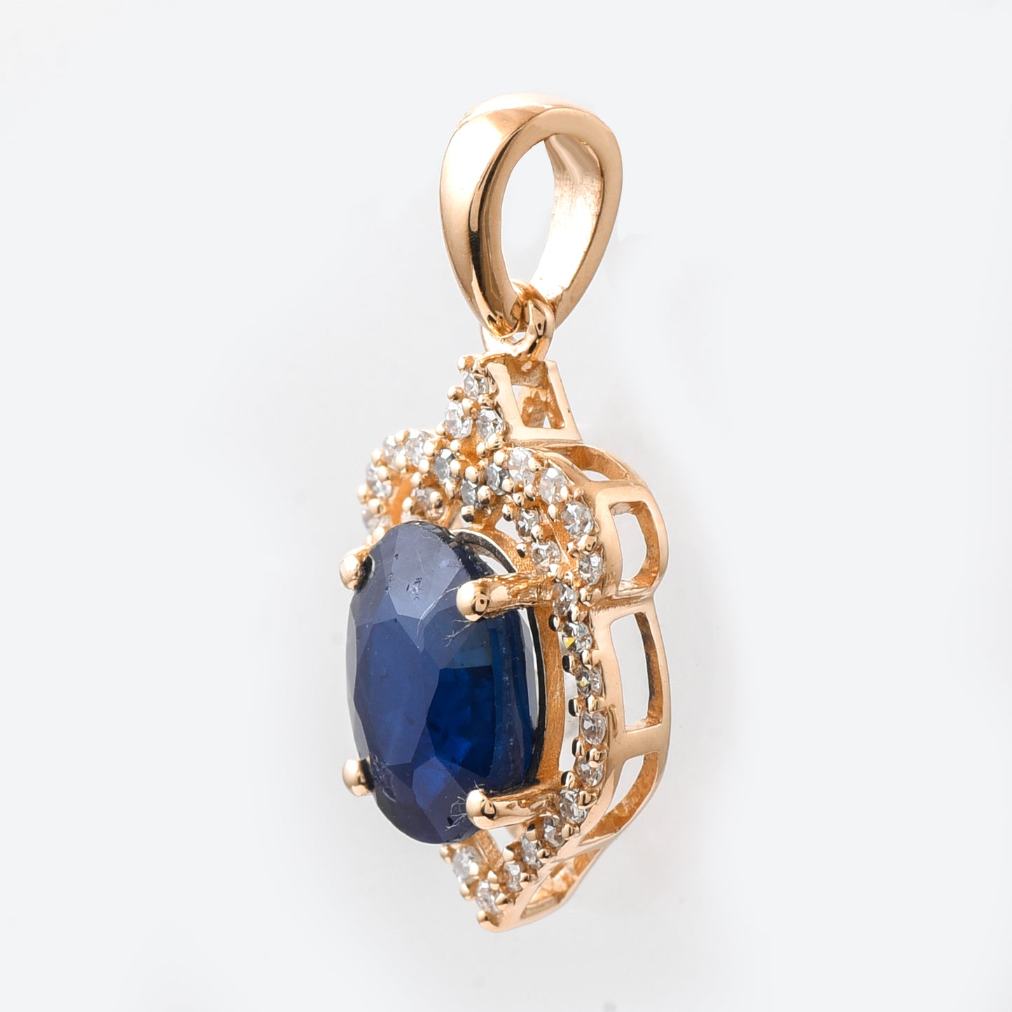 1.72 Ct Oval Sapphire 14K Gold Pendant