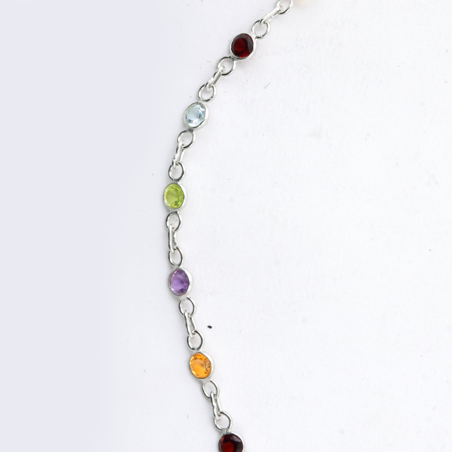 7.77 Ct Round Garnet, Peridot, Blue Topaz, Citrine, Amethyst 925 Sterling Silver Necklace