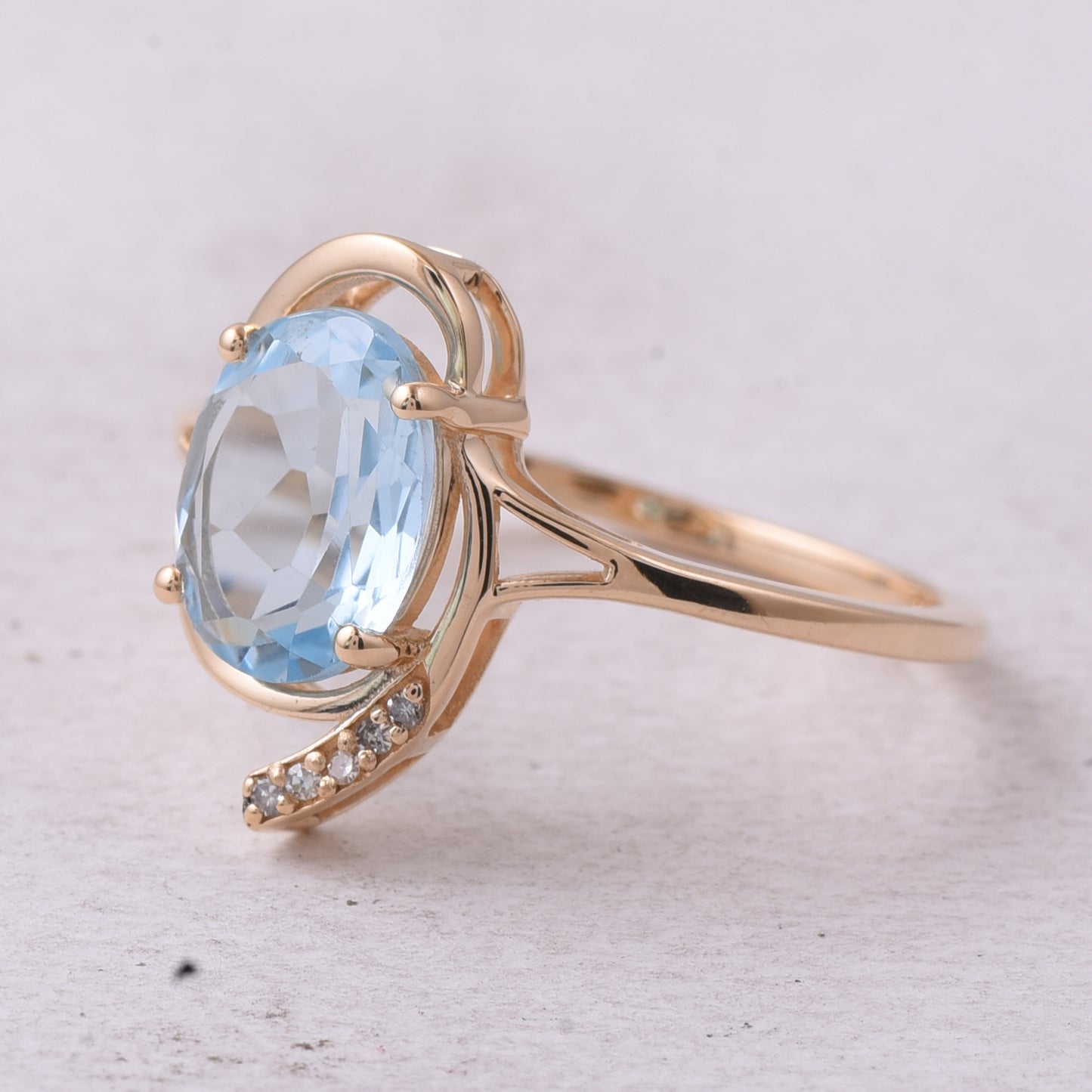 2.06 Ct Oval Mixed Cut Natural Topaz 14K Gold Ring