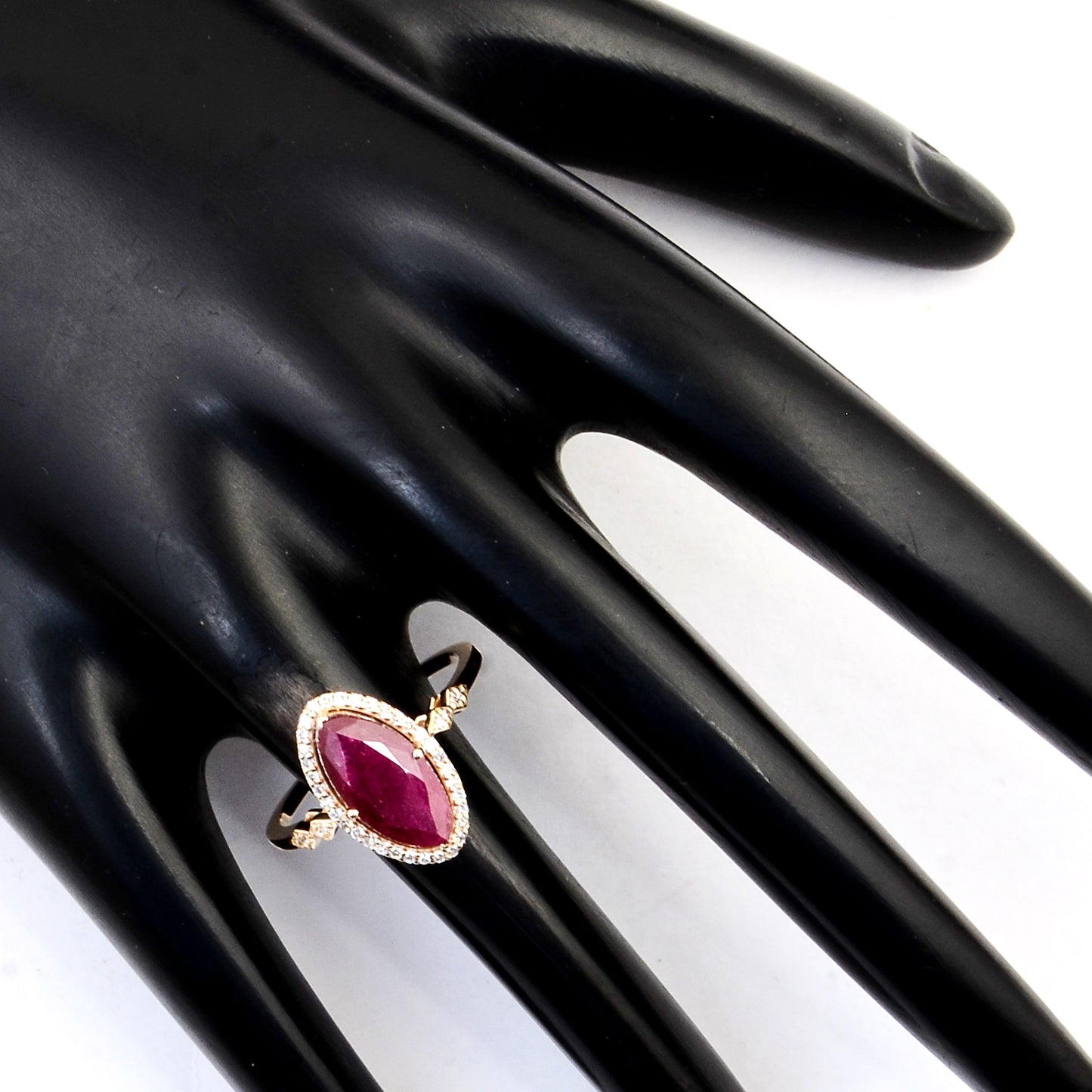 2.69 Ct Natural Codundum Ruby 14K Gold Ring