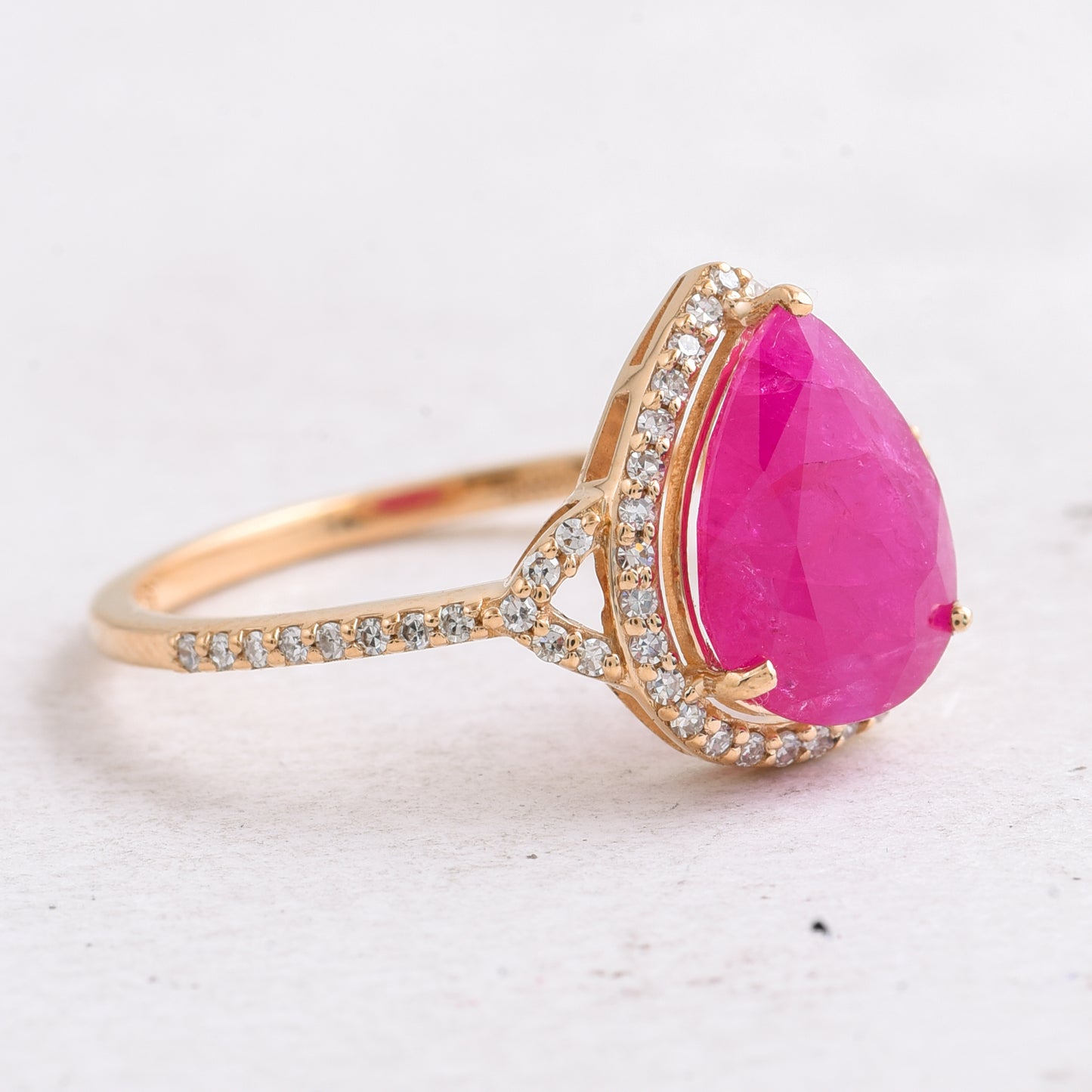 2.63 Ct Pear Mixed Cut Natural Ruby 14K Gold Ring