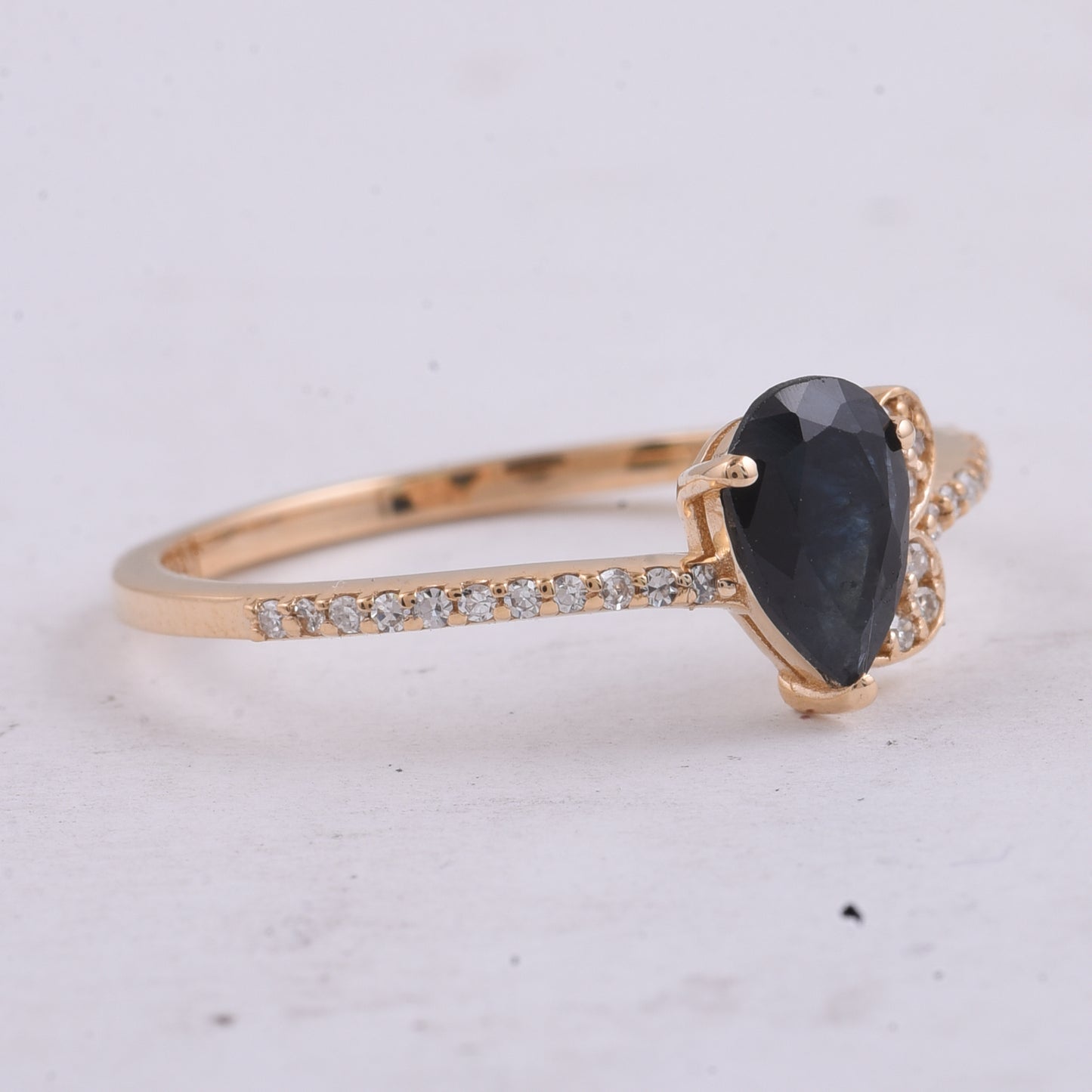 0.77 Ct Pear Natural Sapphire 14K Gold Ring