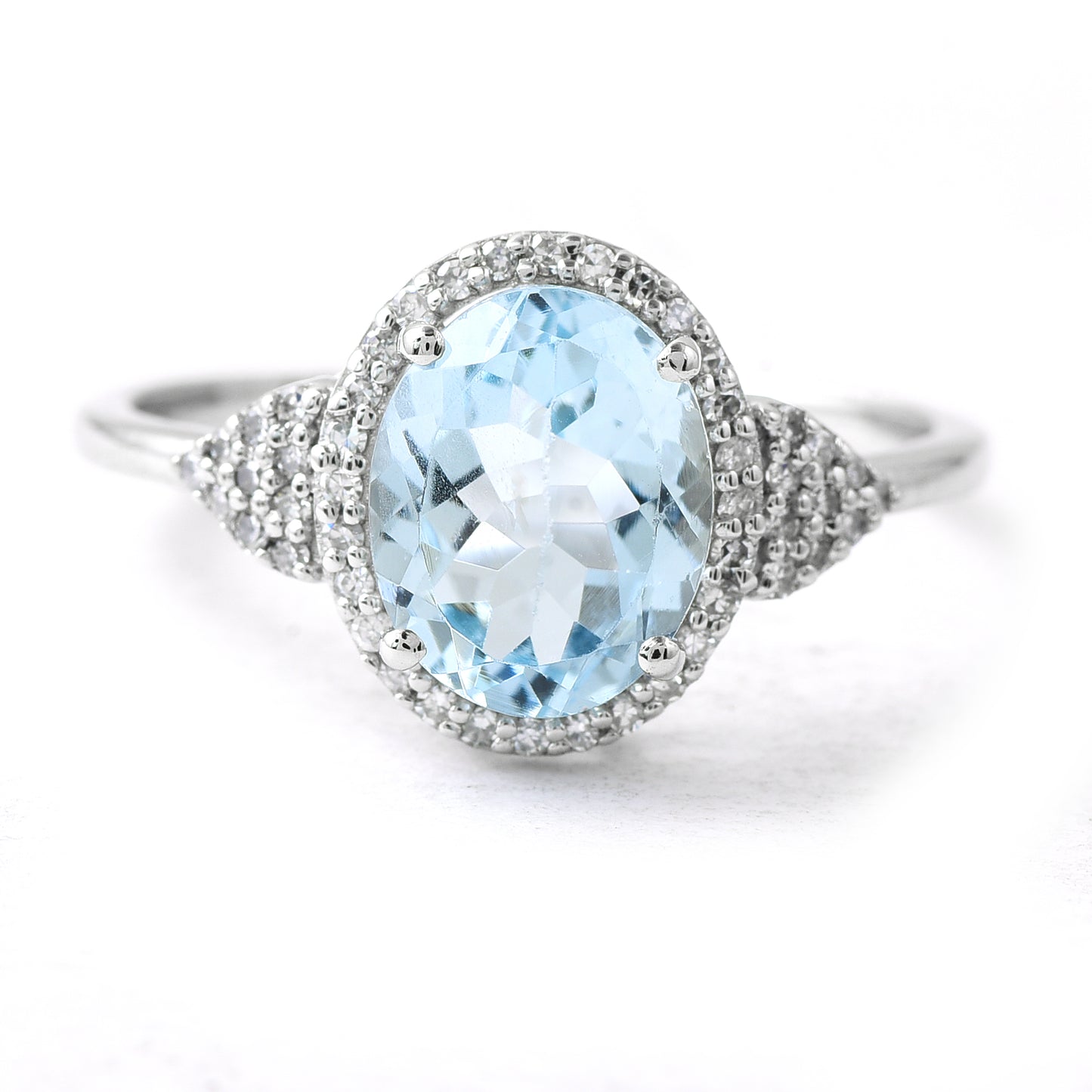 1.78 Ct Oval Aquamarine 950 Platinum Ring