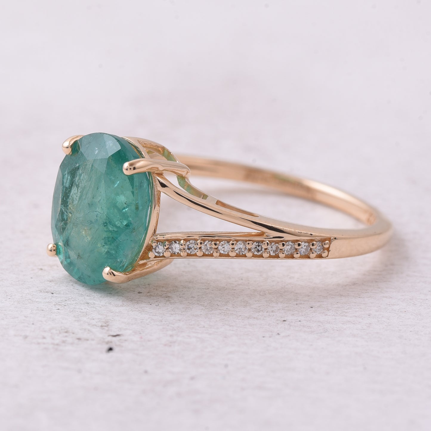2.69 Ct Oval Mixed Cut Natural Emerald 14K Gold Ring