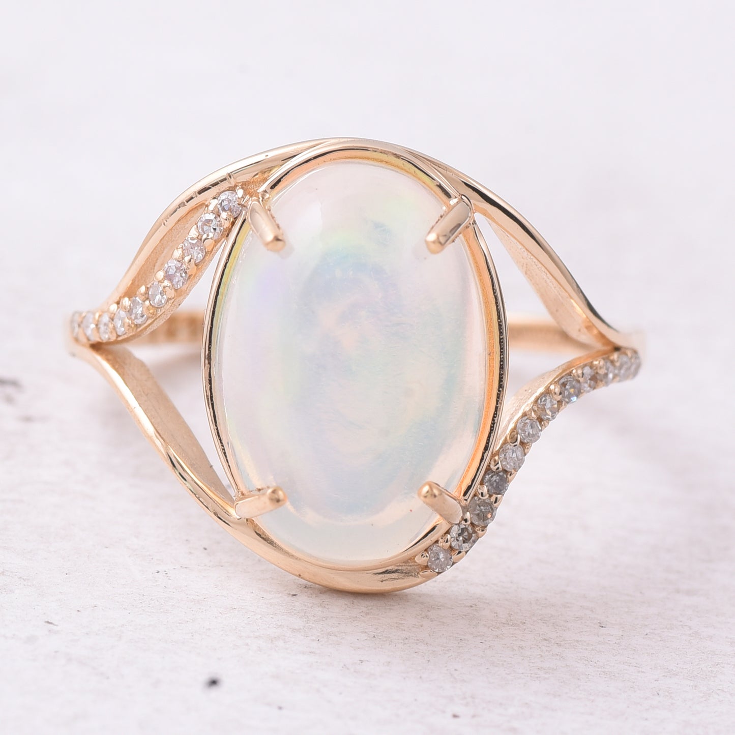 3.75 Ct Oval Cabochon Cut Natural Opal 14K Gold Ring
