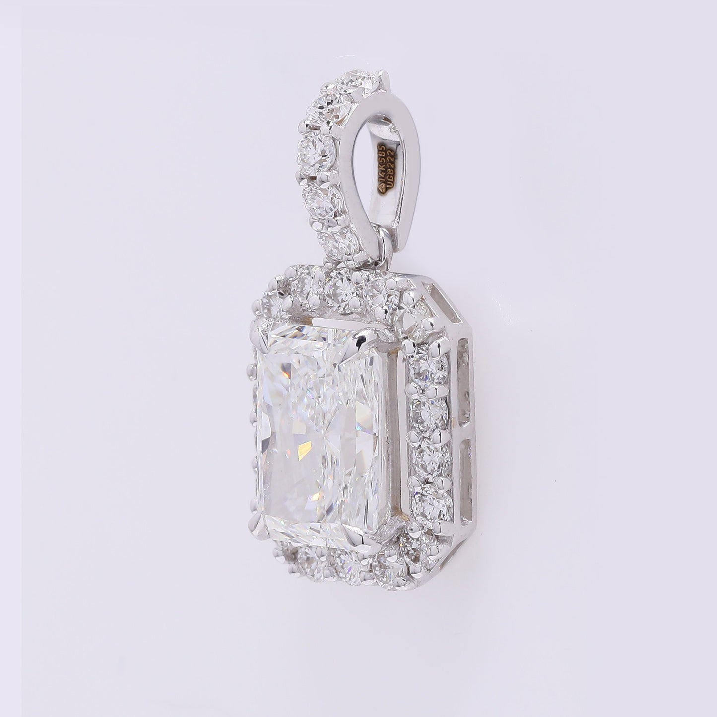 2.35 Carats Lab Grown Diamond 14K Gold Pendant