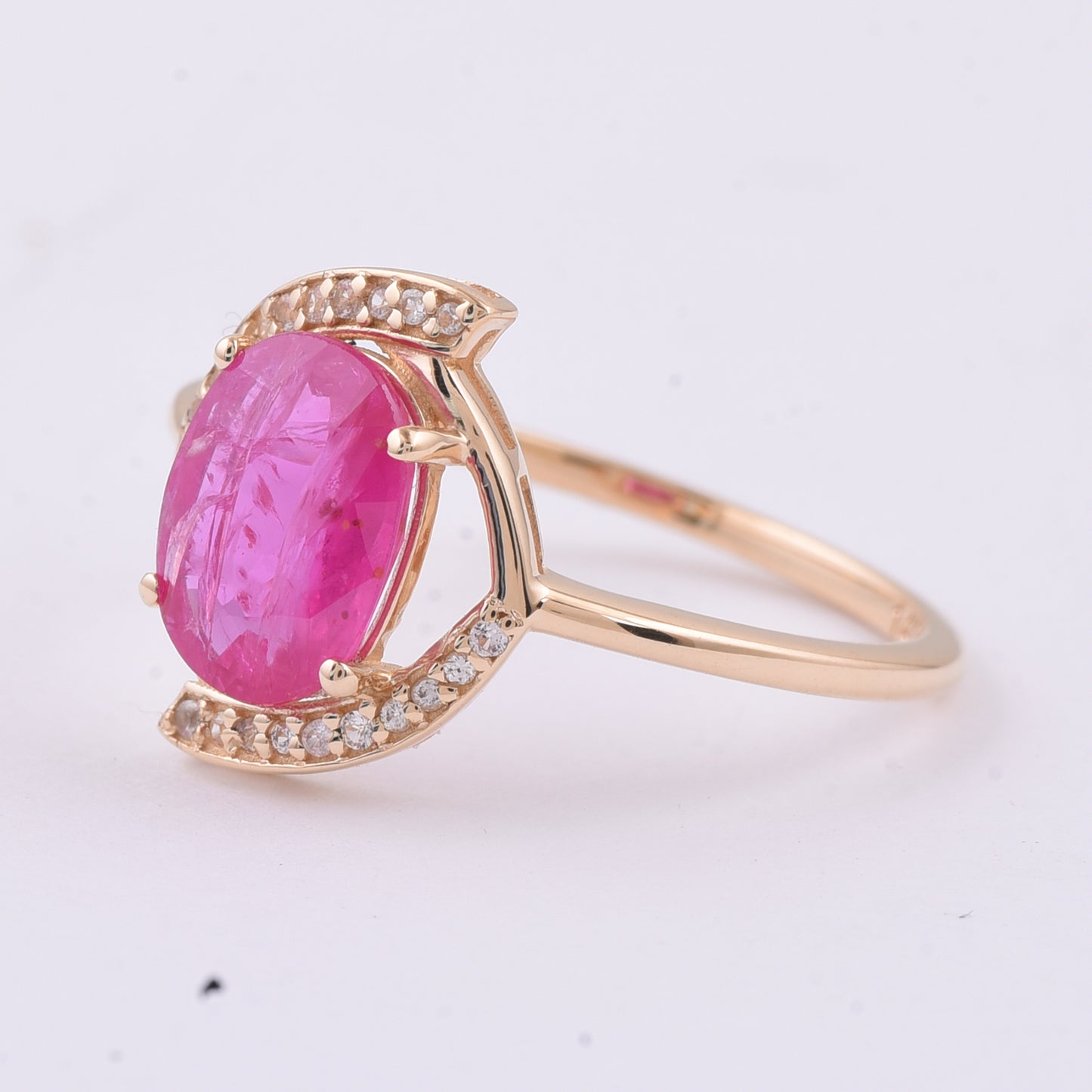 1.96 Ct Oval Natural Ruby 14K Gold Ring