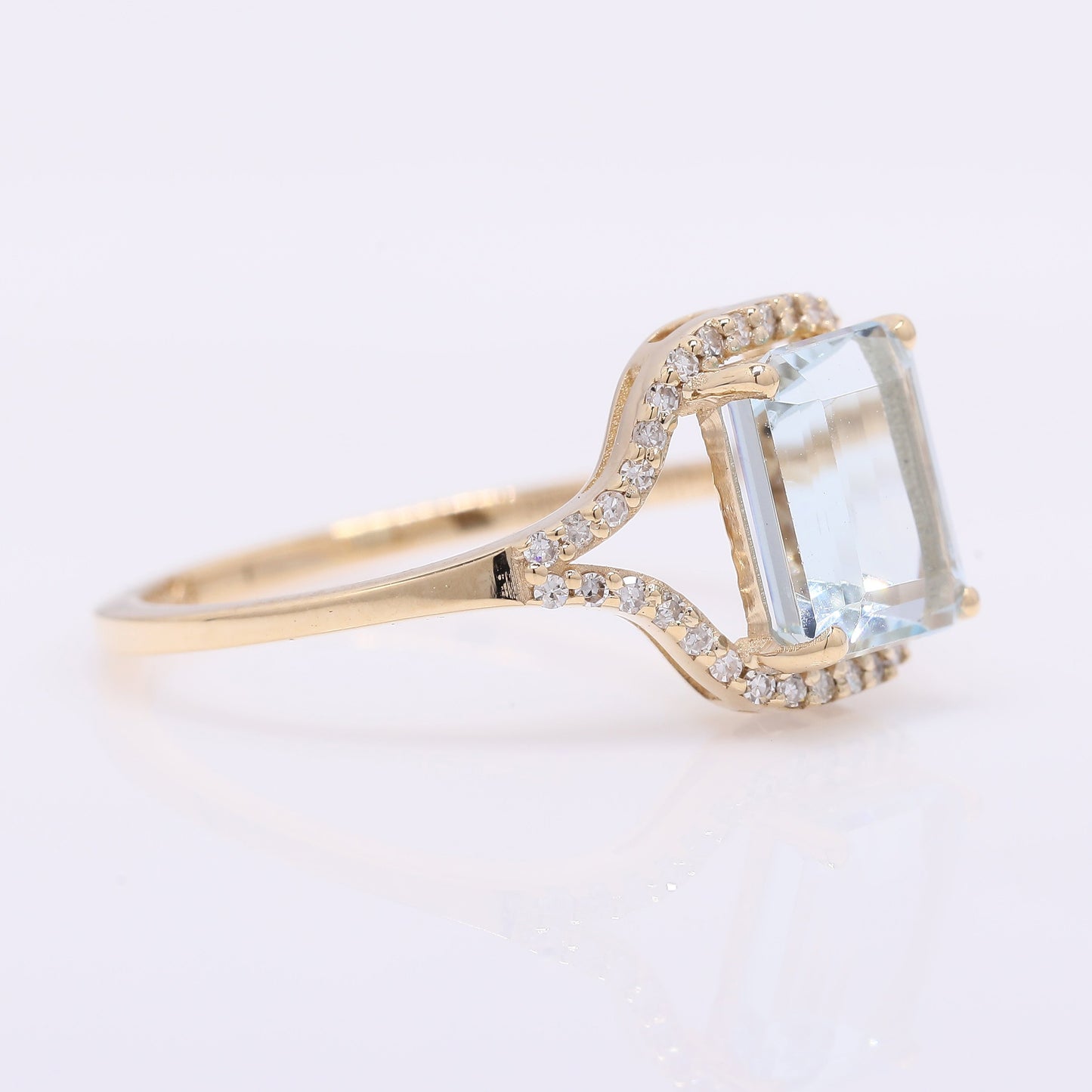 1.80 Ct Octagon Step Cut Natural Aquamarine 14K Gold Ring