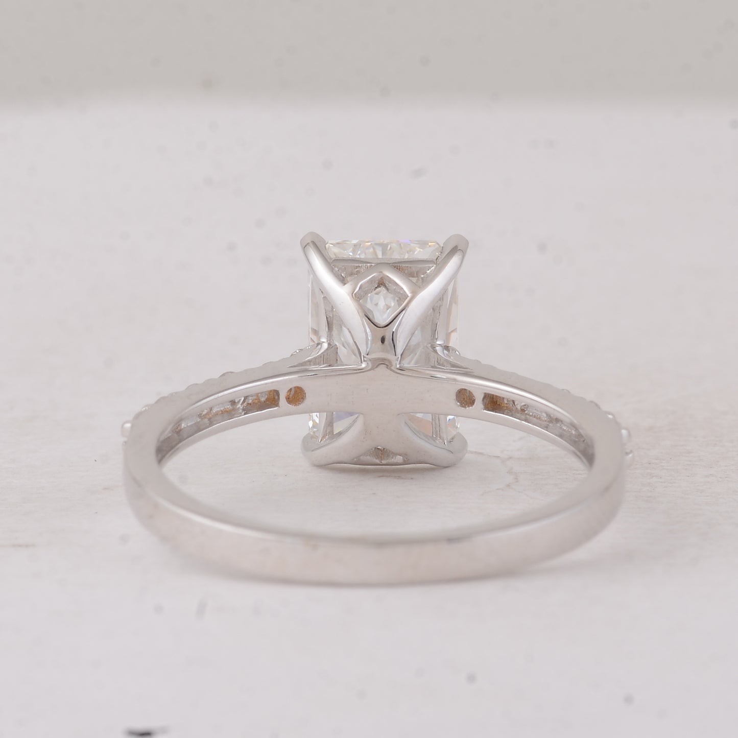 2.37 Carats Lab Grown Diamond 14K Gold Ring