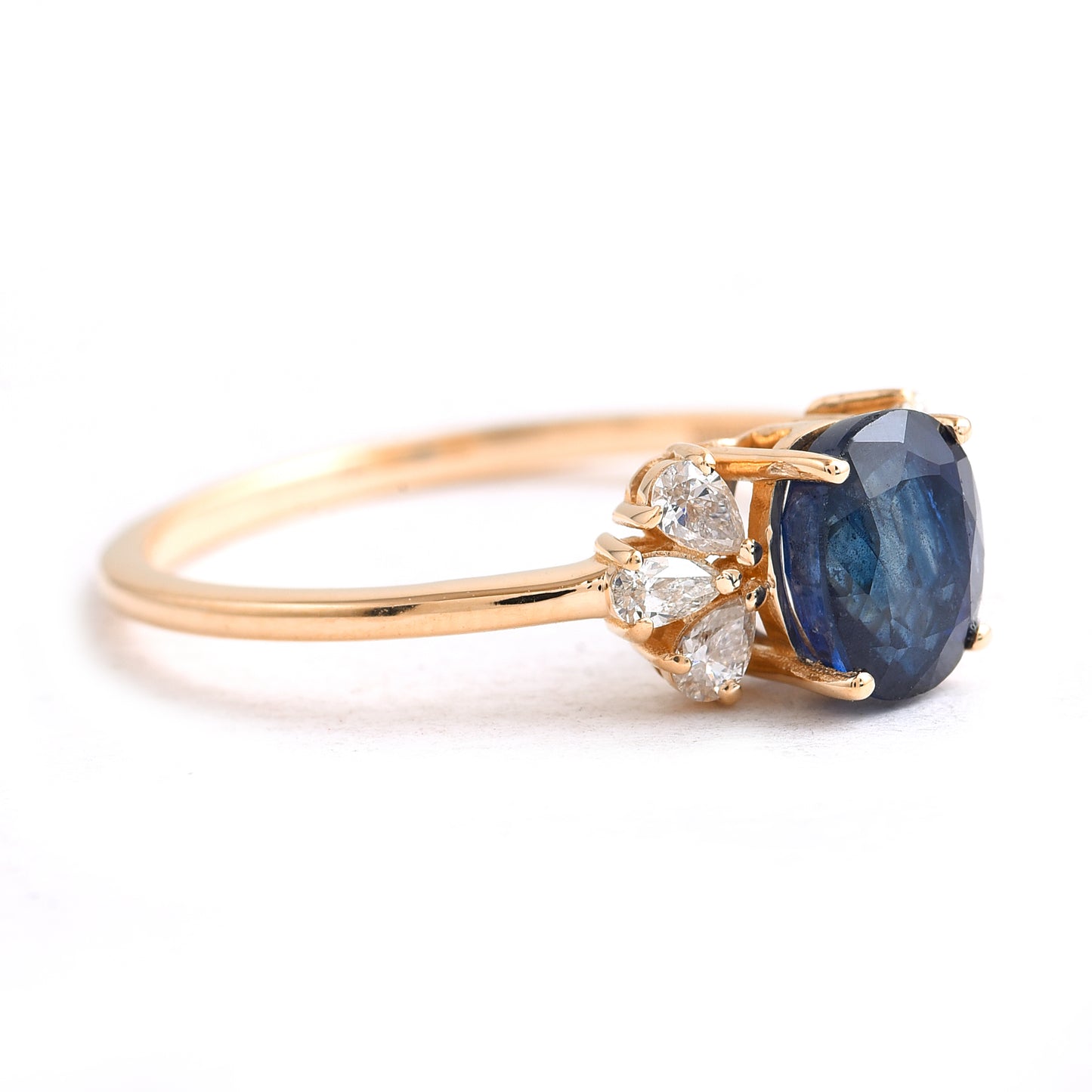 1.62 Ct Oval Sapphire 14K Gold Ring