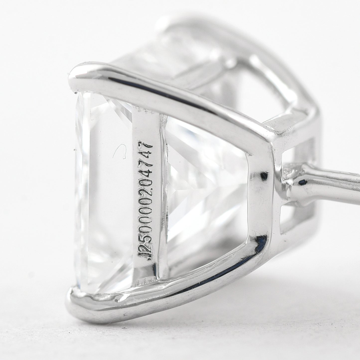 2.90 Carats Lab Grown Diamond 14K Gold Earrings