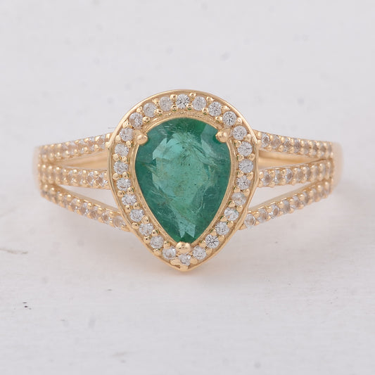 1.52 Ct Pear Emerald 9K Gold Ring