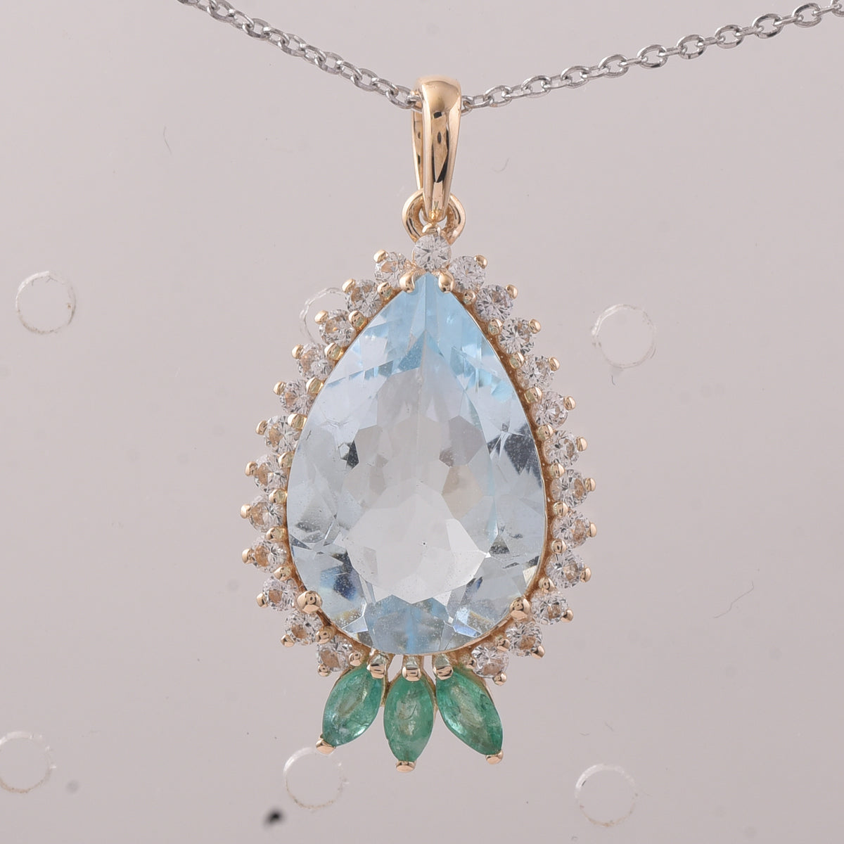 5.09 Ct Pear Aquamarine 9K Gold Pendant