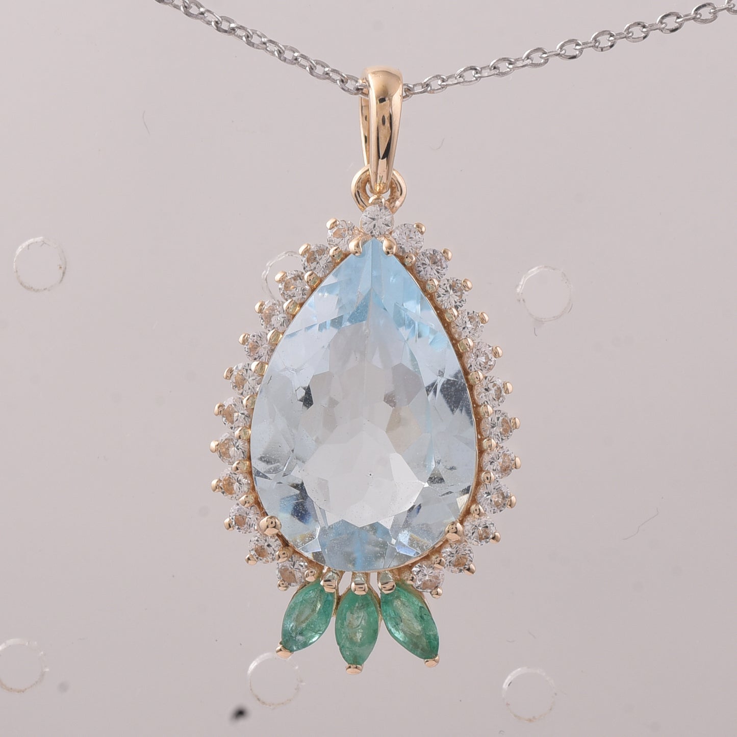 5.09 Ct Pear Aquamarine 9K Gold Pendant
