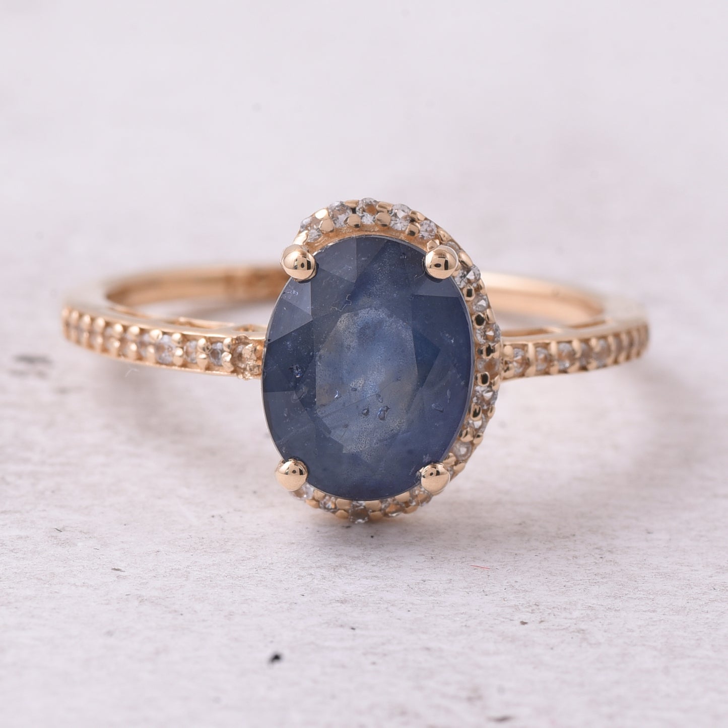2.98 Ct Oval Natural Sapphire 14K Gold Ring