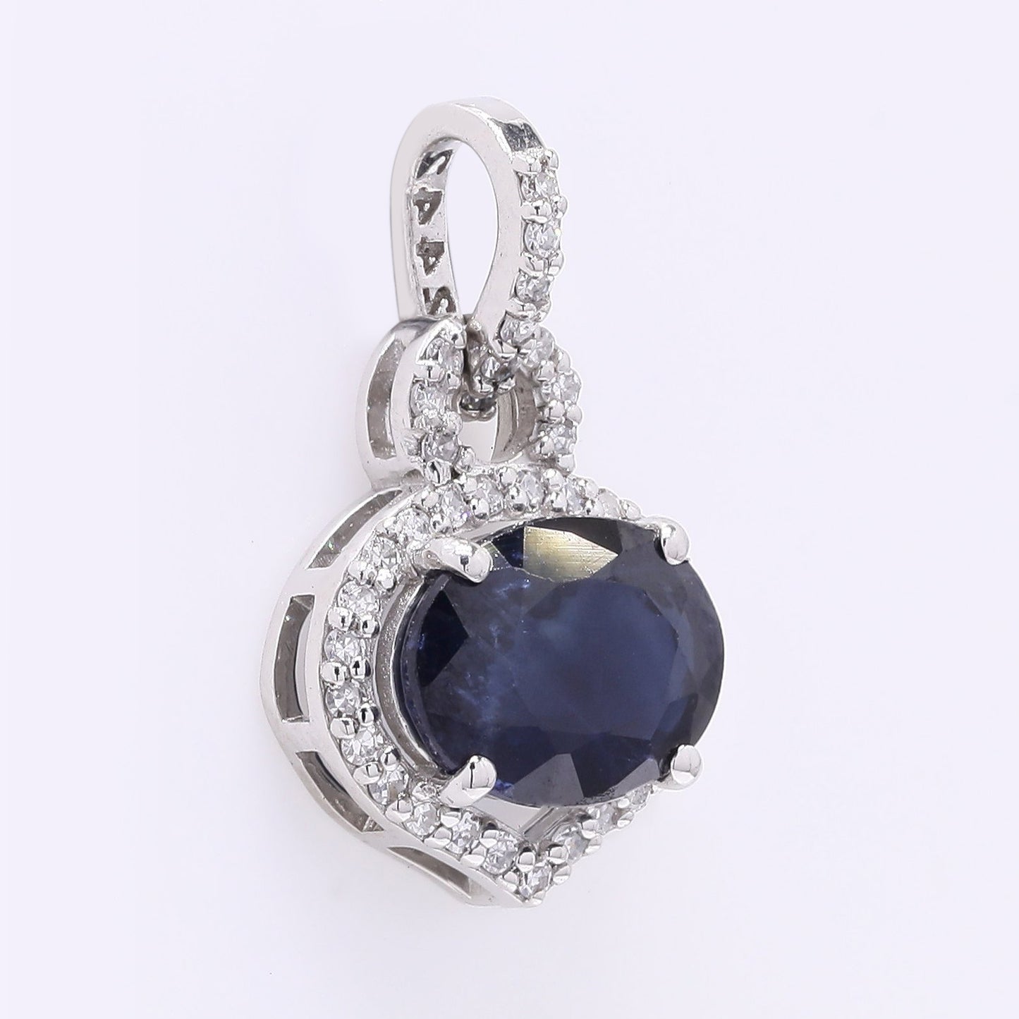1.65 Ct Oval Mixed Cut Natural Sapphire 950 Platinum Pendant