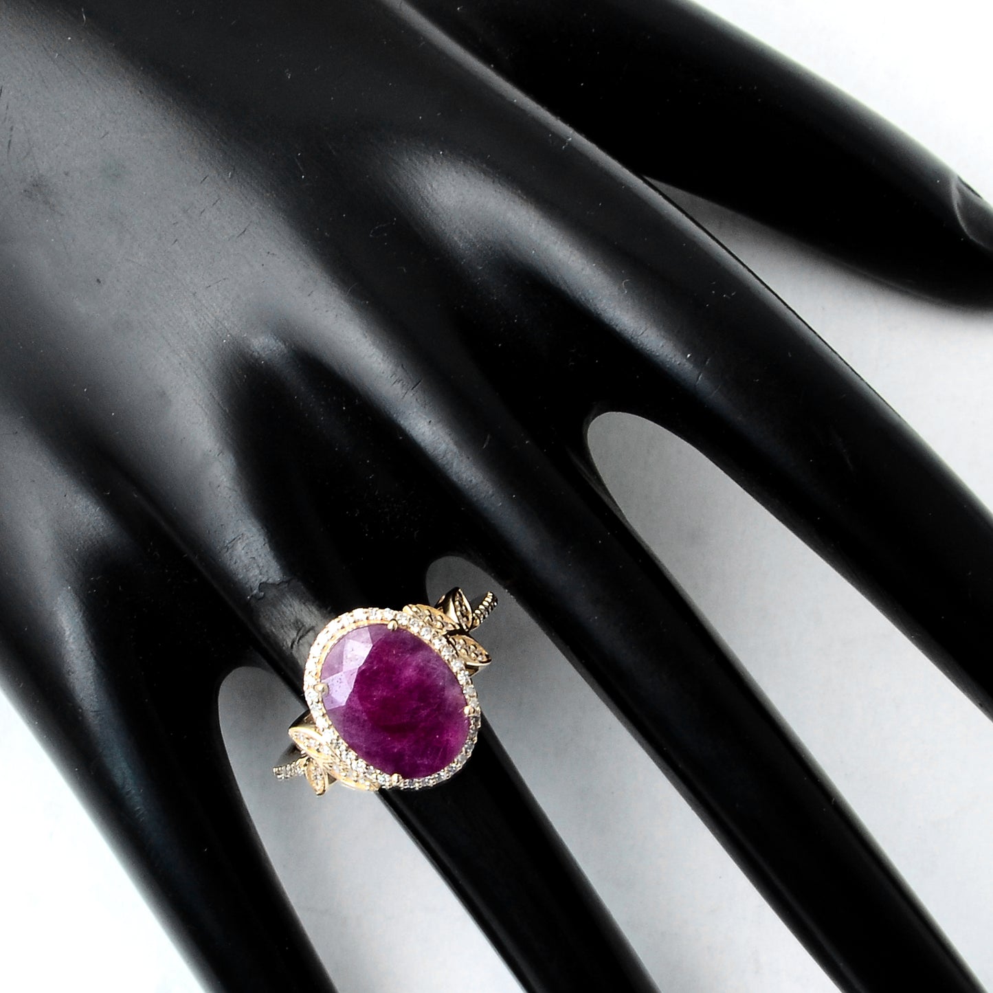 4.93 Ct Oval Mixed Cut Natural Corundum Ruby 14K Gold Ring