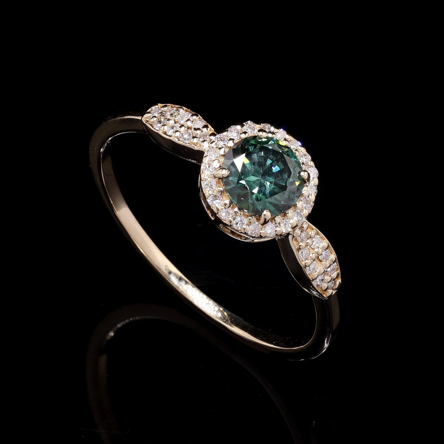 0.64 Ct Round Green Diamond 14K Gold Ring