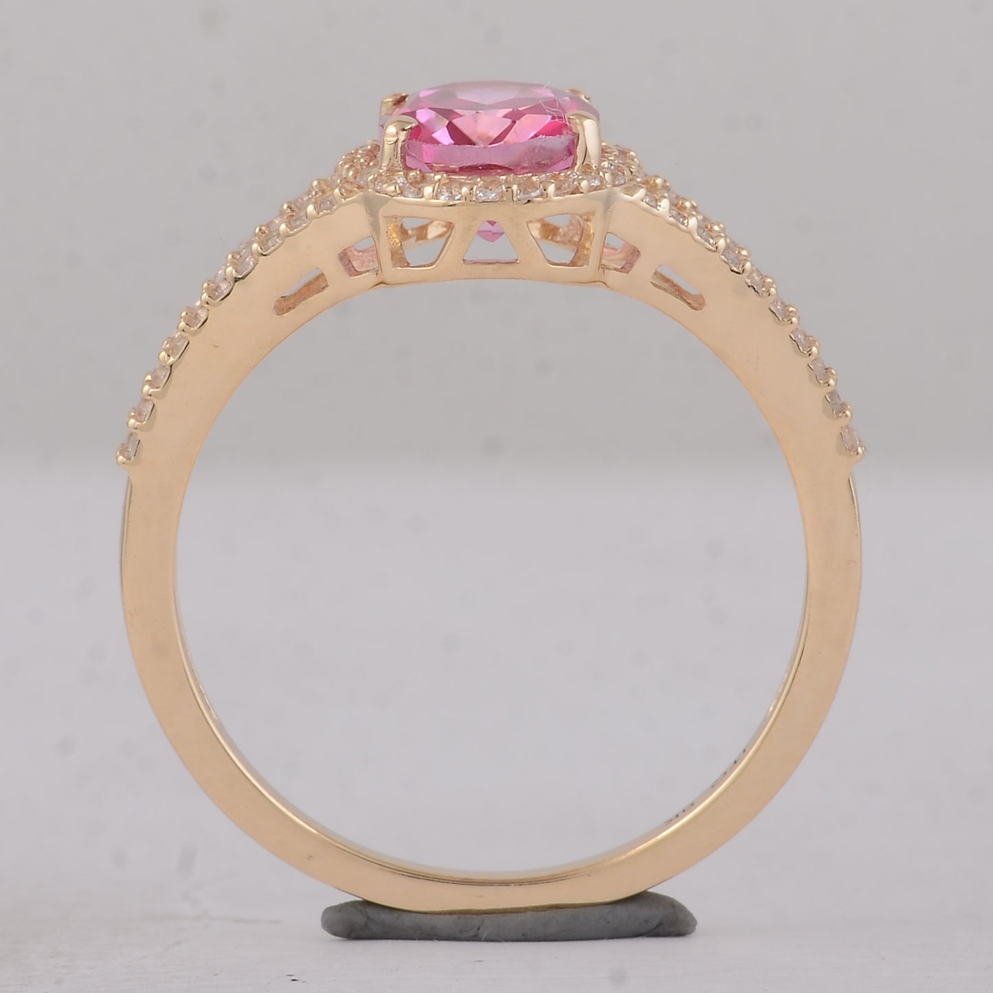 1.91 Ct Oval Pink Topaz 9K Gold Ring
