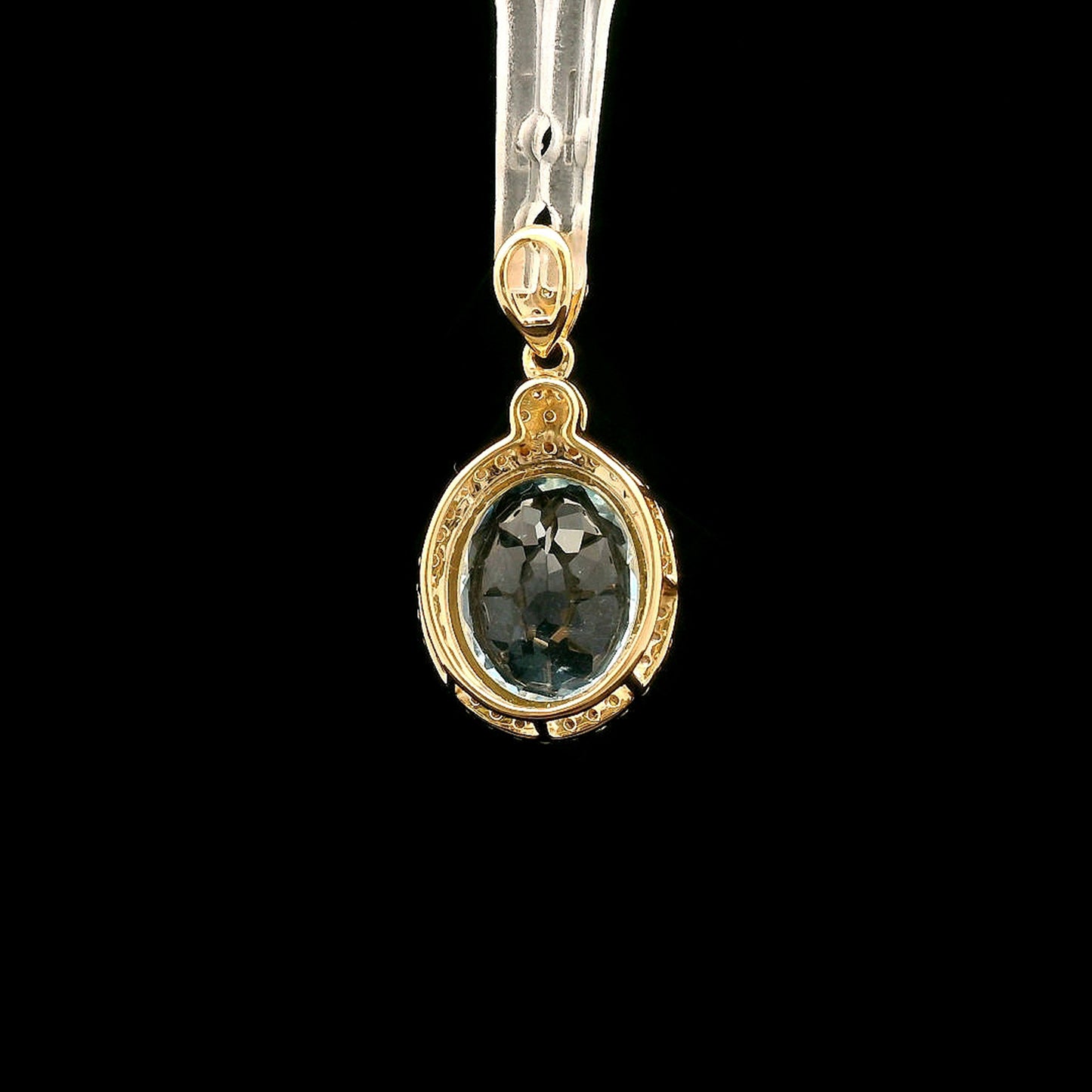 2.51 Ct Oval Mixed Cut Natural Aquamarine 14K Gold Pendant