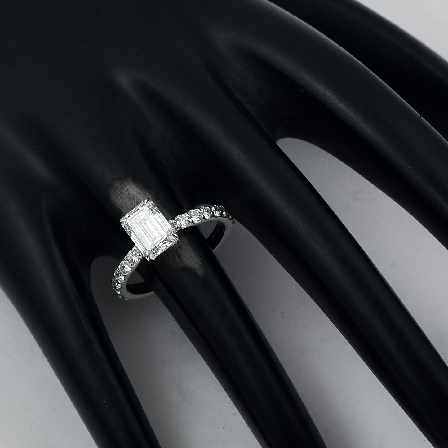 2.40 Carats Lab Grown Diamond 14K Gold Ring